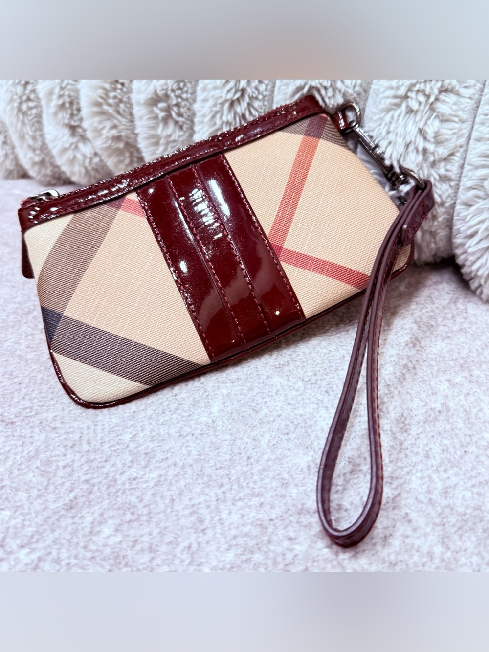 NEW Burberry Beige Plaid Wristlet with Burgundy Patent Trim